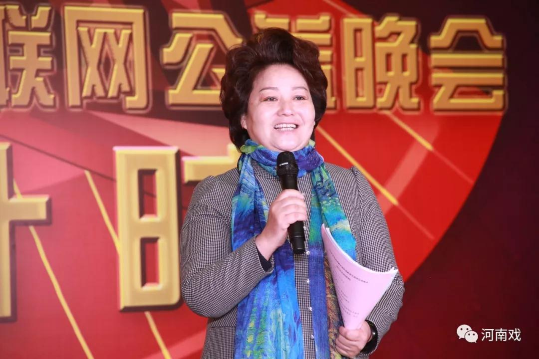 總導(dǎo)演、國家一級導(dǎo)演張建萍介紹尋找稀有劇種傳承人以及目前活動推進情況