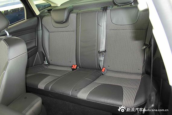 　?？怂箖蓭?jīng)典1.8MT 時(shí)尚型