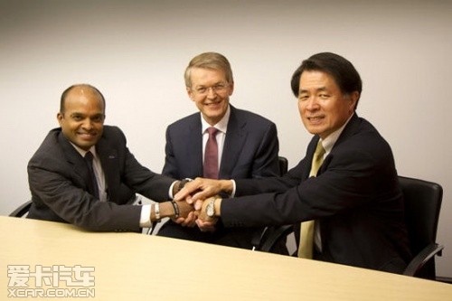 福特副總裁拉茲·奈爾、戴姆勒董事托馬斯·韋伯、日產(chǎn)副總裁山下光彥
