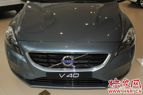 X型的前臉設(shè)計 X型的前臉設(shè)計