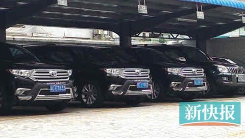 珠海煙草局停車場內(nèi)的三輛漢蘭達。