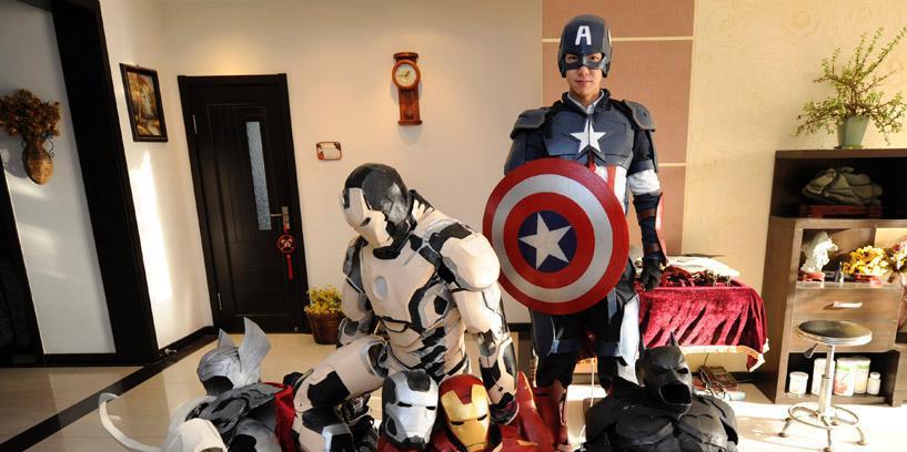 大學(xué)生自制“復(fù)仇者聯(lián)盟”全套服裝 大學(xué)生自制“復(fù)仇者聯(lián)盟”全套服裝