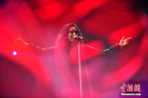 “搖滾女歌手”羅琦在京首開個(gè)唱