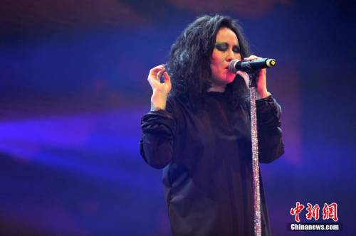 “搖滾女歌手”羅琦在京首開個(gè)唱