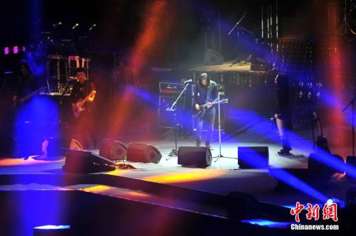 “搖滾女歌手”羅琦在京首開個(gè)唱