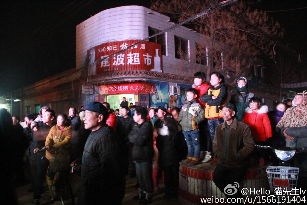 邯鄲農(nóng)村辦葬禮 請女郎跳脫衣舞助興 邯鄲農(nóng)村辦葬禮 請女郎跳脫衣舞助興