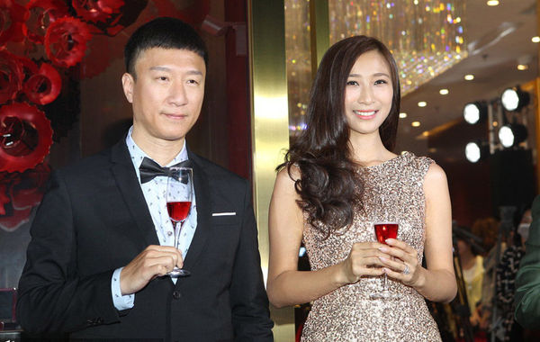 圖為孫紅雷、王駿迪夫婦。