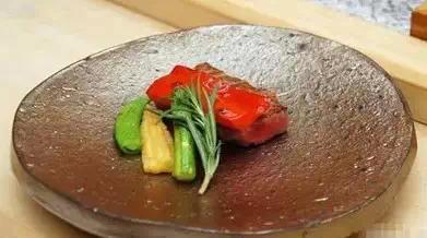 就一點兒紫菜跟生魚片 日料沒吃什么為啥還那么貴？