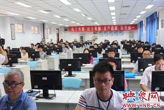 與書面評卷相比,網(wǎng)上評卷由系統(tǒng)自動(dòng)進(jìn)行分發(fā),減少了試卷過程的周轉(zhuǎn),提高了評卷的工作效率。