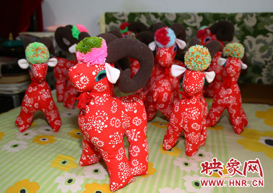 羊年來了，做一些紅紅的羊兒多喜慶