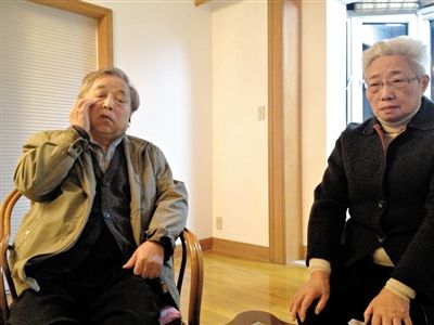 前晚，年過七旬的劉光嘉及妻子向記者講述強拆經(jīng)過。