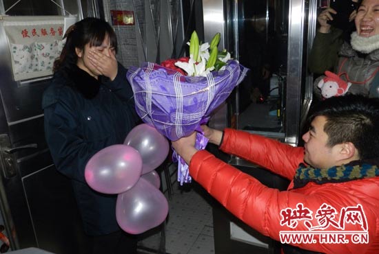 “嫁給我吧，我要愛(ài)你一生！”