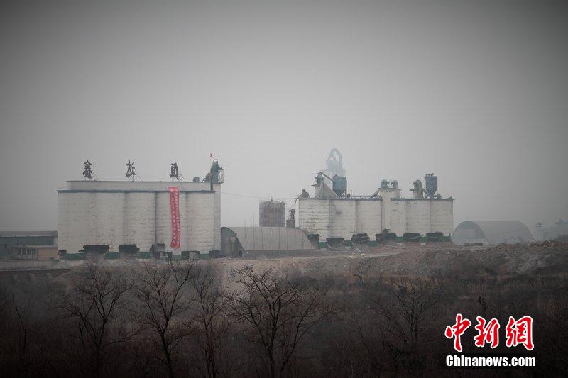 　2014年2月17日，石家莊市再次啟動壓減水泥過剩產能、治理大氣污染水泥企業(yè)集中爆破拆除行動。