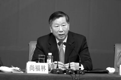 銀監(jiān)會主席尚福林。記者王海欣攝