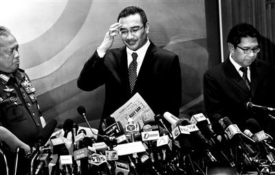 當(dāng)?shù)貢r(shí)間2014年3月12日，馬來西亞雪邦，馬來西亞交通部長(zhǎng)希山慕丁出席新聞發(fā)布會(huì)。