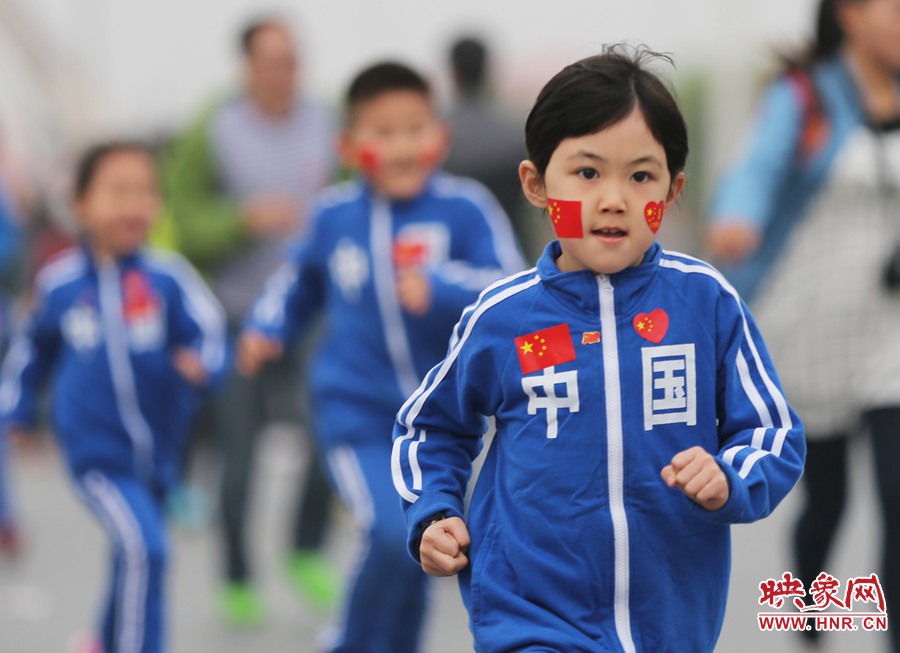 小選手惹人眼。