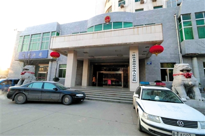 李宏亮在被違規(guī)辦理了監(jiān)外執(zhí)行后，再犯命案。