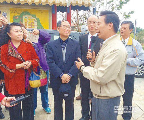 胡耀邦之子率團訪金門強調(diào)兩岸要世代和平友好 胡耀邦之子率團訪金門強調(diào)兩岸要世代和平友好