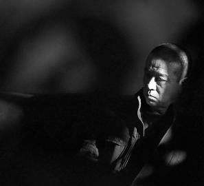 遲貴柱被判無(wú)罪后，怎么也高興不起來(lái)。