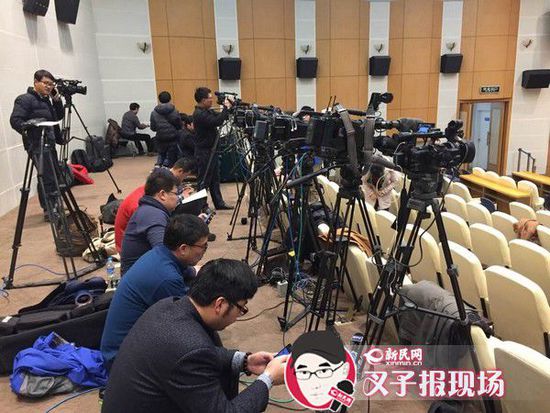 圖說：大量媒體聚焦在發(fā)布會現(xiàn)場。新民晚報新民網(wǎng)