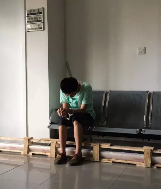 被抓男子 被抓男子