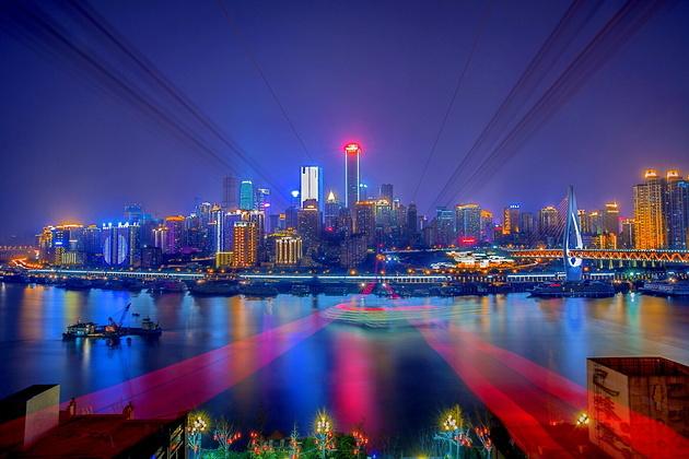 中原地產(chǎn)數(shù)據(jù)顯示，8月最后一周，上海市新建商品住宅成交已連續(xù)5天破千，昨日（8月31日）更是達(dá)到單日成交1123套。