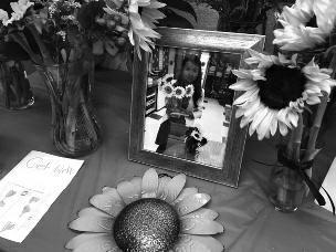 33歲西安籍女教師美國(guó)街頭遭搶 頭部中彈生命垂危