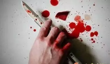 男子用被子捂死妻子 在其胸部、腹部寫下我愛你