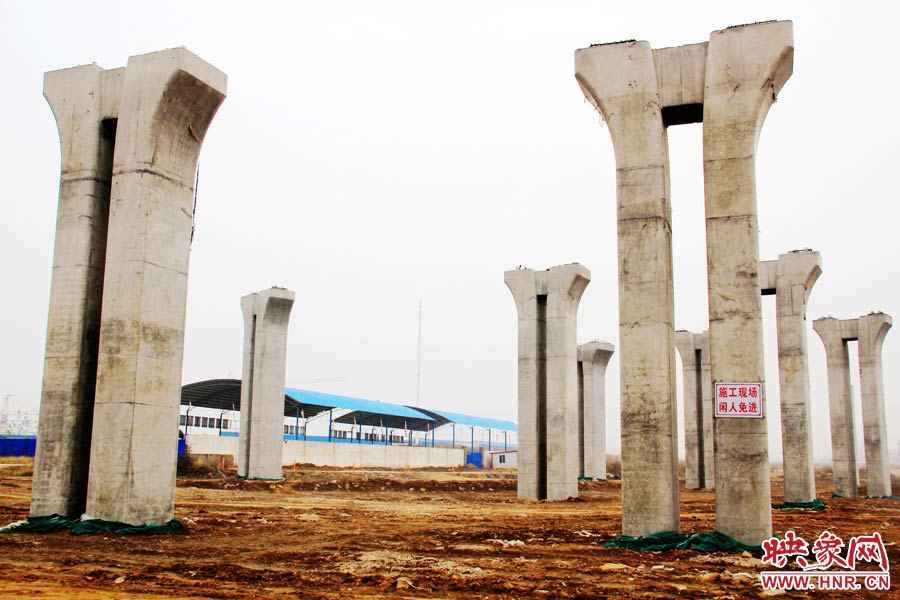 今年9月份，媒體曾報(bào)道稱，此項(xiàng)目停工的原因主要是資金鏈斷裂。