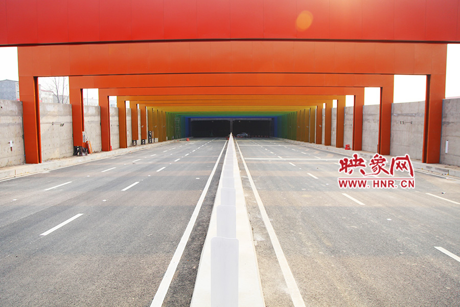 記者駕車體驗。