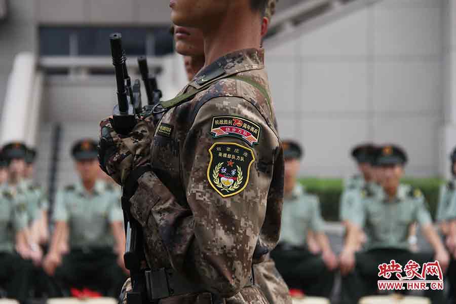 閱兵時的臂章 閱兵時的臂章