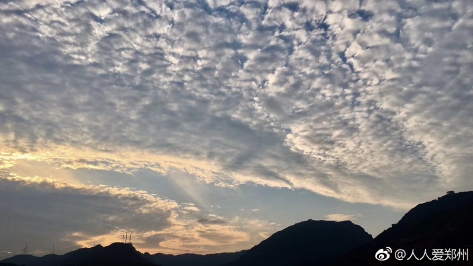又被鄭州的藍天刷屏！隨便一拍就是手機壁紙