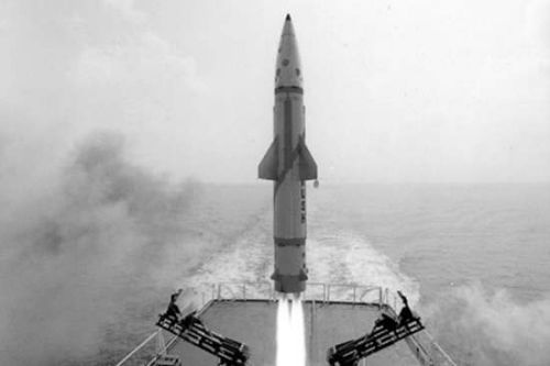 資料圖：印度試射“丹努什”核導(dǎo)彈。