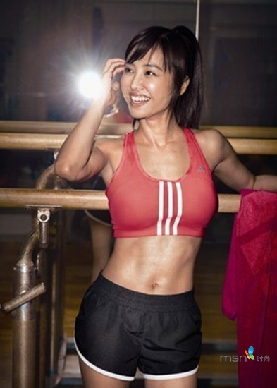 蔡依林 你的馬甲線“脫妝”了！