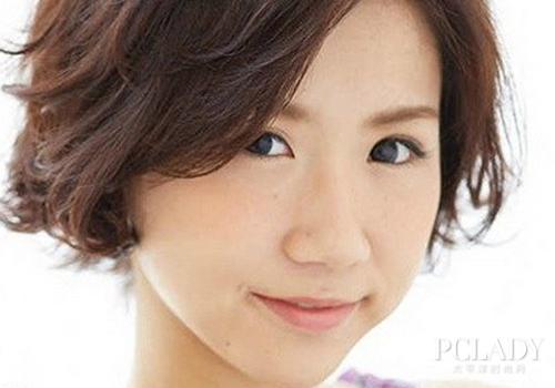 日本校花三輪田薰