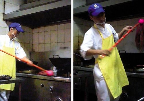 媒體臥底超市 質(zhì)檢員:是醉蝦 不是死蝦(圖) 媒體臥底超市 質(zhì)檢員:是醉蝦 不是死蝦(圖)