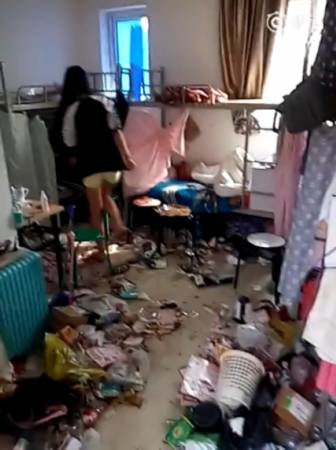 這個(gè)學(xué)校的男生宿舍火了！女同學(xué)都喊著要嫁