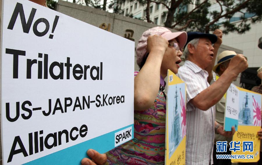 韓日情報協(xié)定被指暗箱操作 韓日情報協(xié)定被指暗箱操作