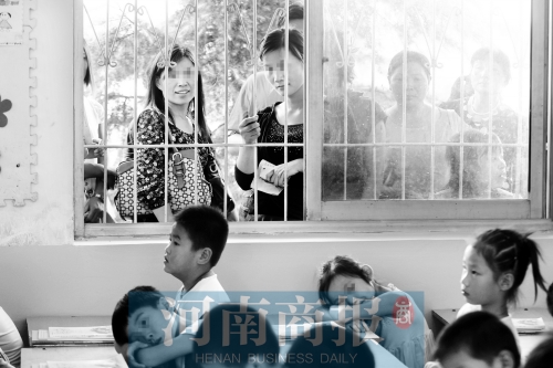 家長(zhǎng)們都想讓孩子上個(gè)好學(xué)校、好班級(jí)，但也應(yīng)根據(jù)實(shí)際情況，選擇最合適的