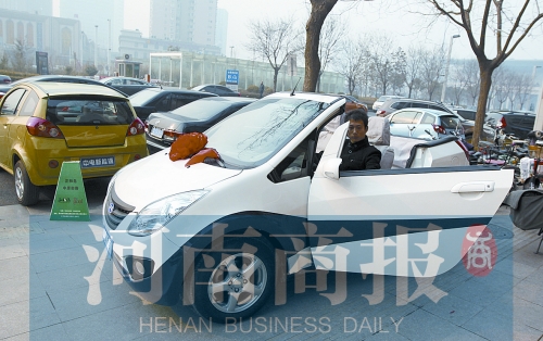 不久的將來(lái)，在街上就能打到電動(dòng)的士了