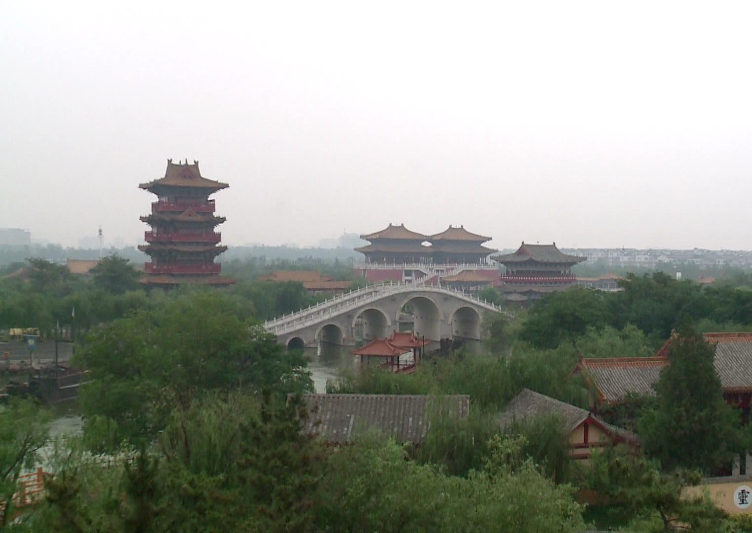 舒婷、鄭愁予等詩人齊聚開封話端午