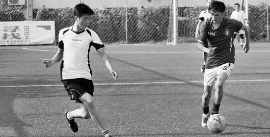 1:1戰(zhàn)平后，東方今報隊點(diǎn)球大戰(zhàn)憾負(fù)大商集團(tuán)隊