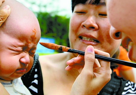 端午時節(jié)民俗多