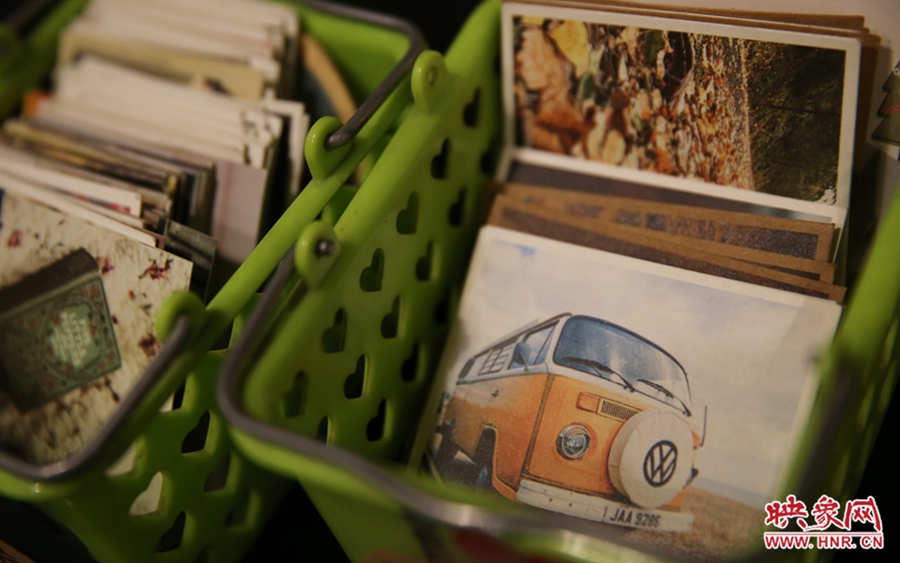 書店內(nèi)出售的書簽。