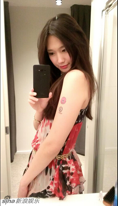 有顏有胸！日本變性美女性感迷人走紅網(wǎng)絡