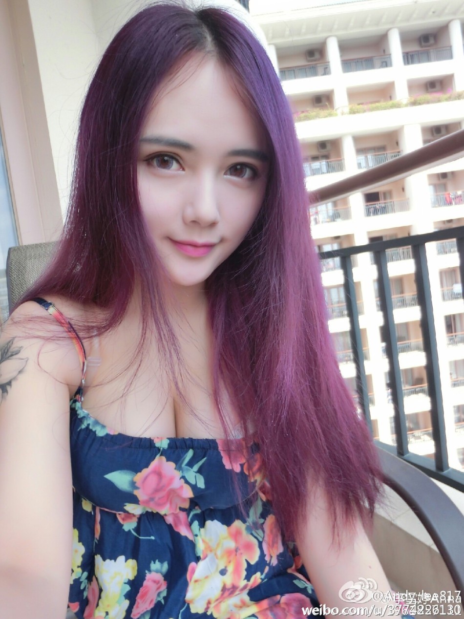 湖大21歲?；ㄇ巴购舐N無(wú)懼走光