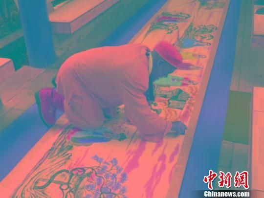 云南高僧5年制300米佛教工筆畫欲申報(bào)吉尼斯紀(jì)錄